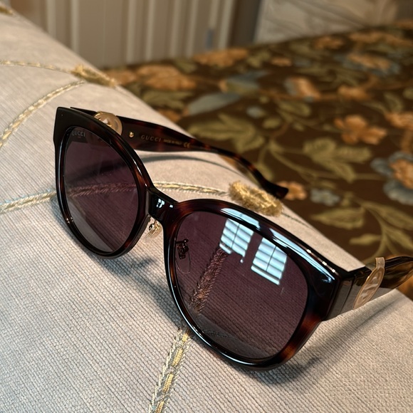 Gucci Sunglasses … - Picture 3 of 5